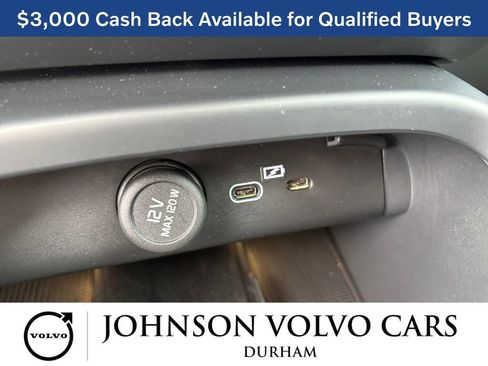 New 2026 Volvo XC40 B5 Core w/ Climate Package image 17