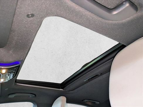 Used 2025 Mercedes-Benz C 300 Sedan image 15