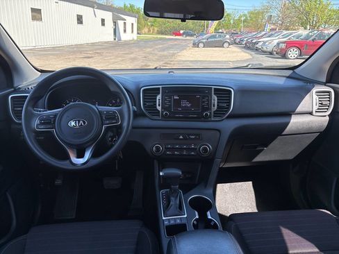 Used 2018 Kia Sportage LX AWD/4WD image 18