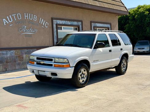 Used 2002 Chevrolet Blazer LS w/ Preferred Equipment Group AWD/4WD image 1