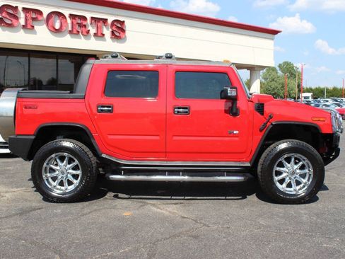 Used 2005 HUMMER H2 SUT w/ Preferred Equipment Group AWD/4WD image 3