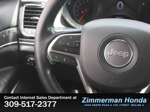 Used 2020 Jeep Grand Cherokee Overland AWD/4WD image 13
