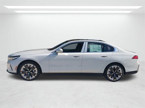 New 2026 BMW 530i xDrive 530i xDrive image 7