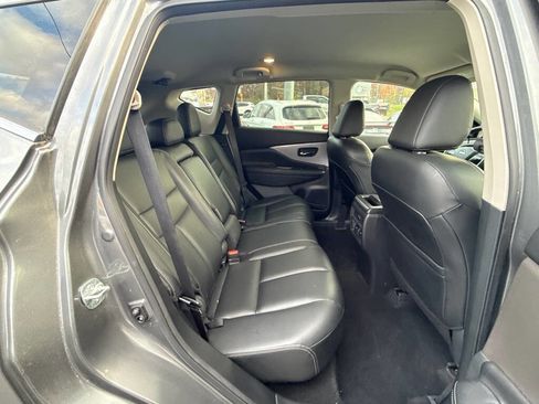 Used 2023 Nissan Murano SV image 14