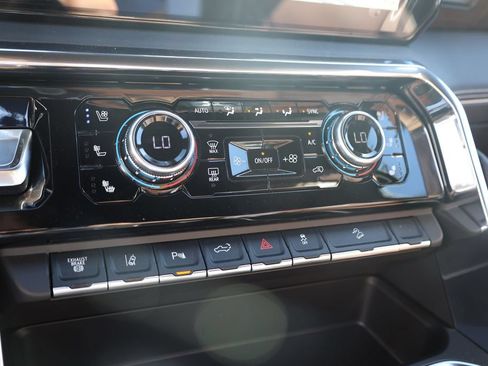New 2026 GMC Sierra 3500 Denali Ultimate AWD/4WD image 16