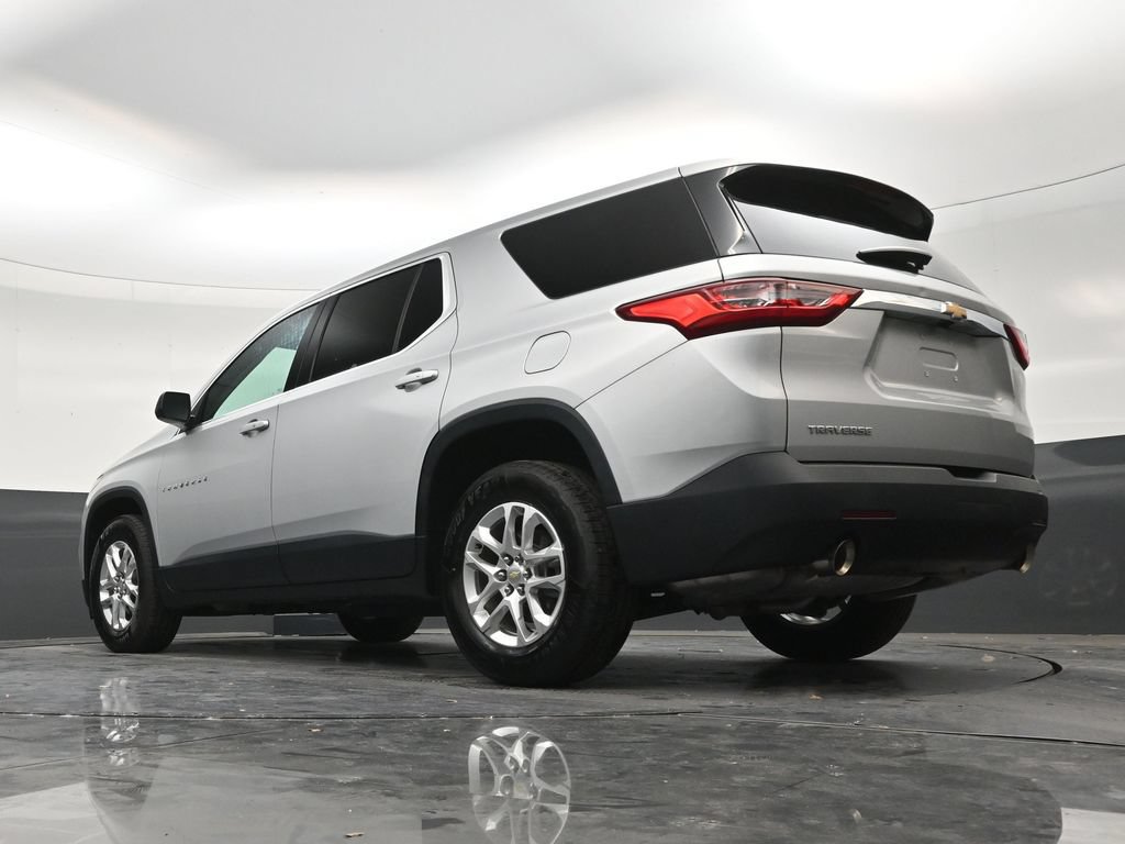Used 2021 Chevrolet Traverse LS FWD image 21