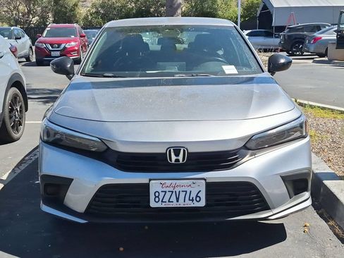 Used 2022 Honda Civic Sport image 2