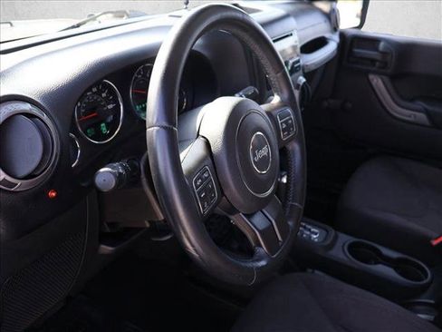 Used 2015 Jeep Wrangler Sport AWD/4WD image 12