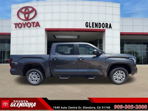 New 2026 Toyota Tundra SR5 AWD/4WD image 12