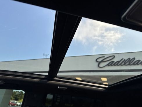 Used 2023 Cadillac Escalade V w/ Heavy-Duty Trailer Package AWD/4WD image 10