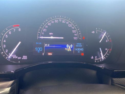 Used 2017 Cadillac XT5 Luxury w/ Driver Awareness Package AWD/4WD image 15