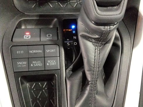 Used 2024 Toyota RAV4 LE image 18