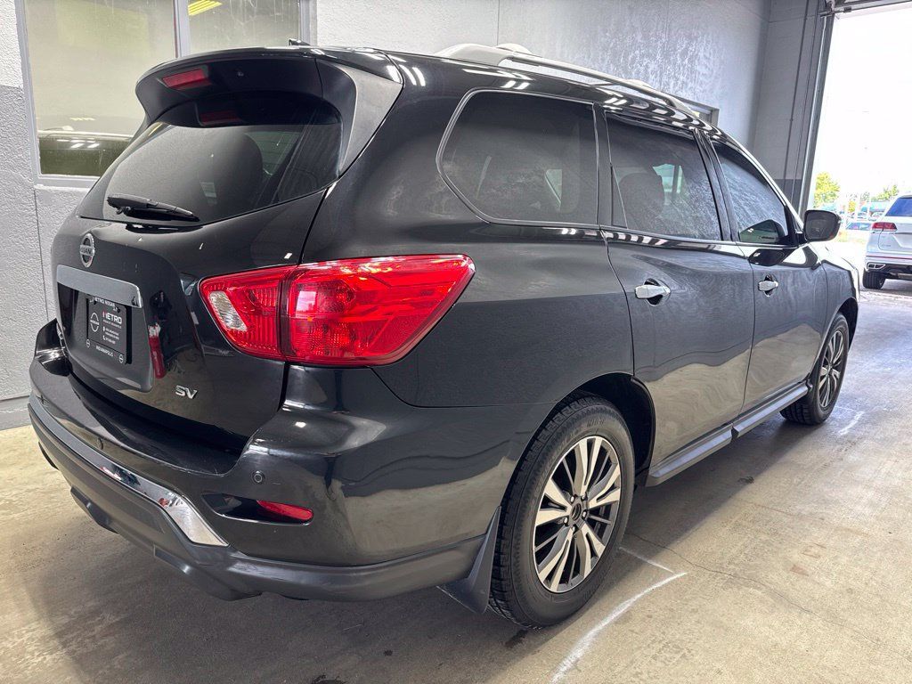 Used 2019 Nissan Pathfinder SV w/ SV All Weather Package FWD image 3