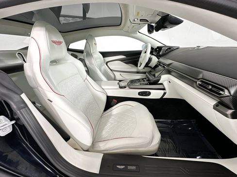 New 2026 Aston Martin Vanquish RWD image 27