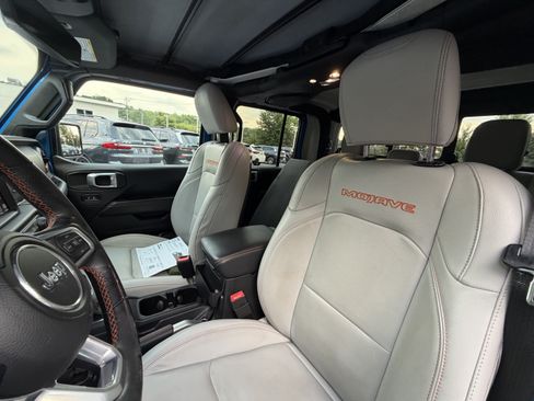 Used 2021 Jeep Gladiator Mojave AWD/4WD image 8