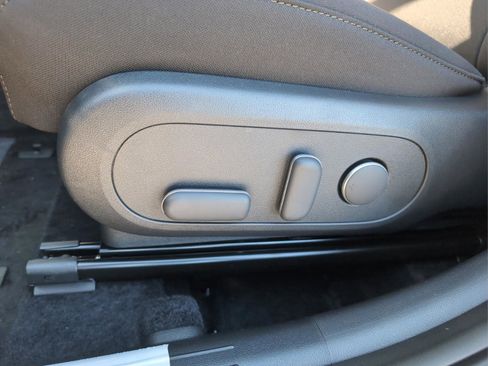 Used 2025 Hyundai Kona SEL image 14