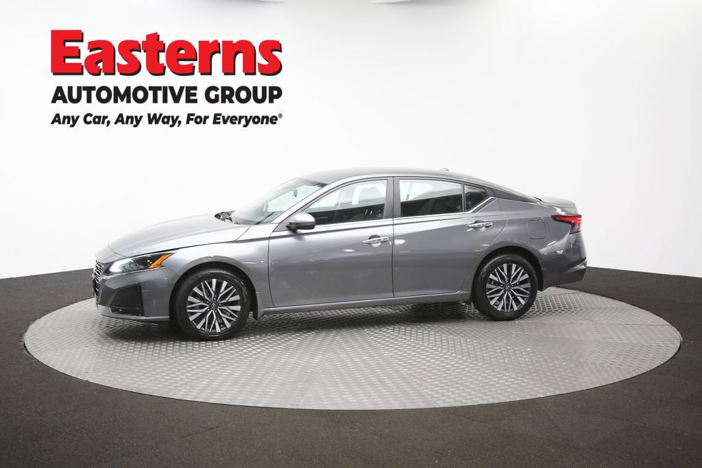 Used 2023 Nissan Altima 2.5 SV AWD/4WD image 59