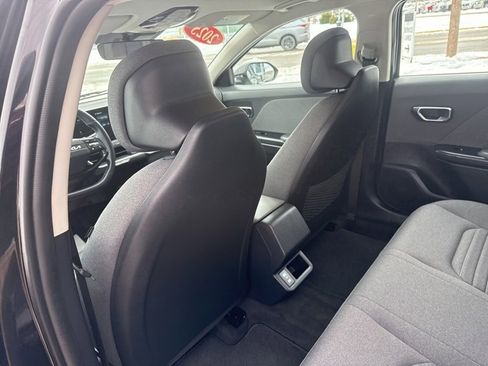 Certified 2025 Kia K4 EX image 18
