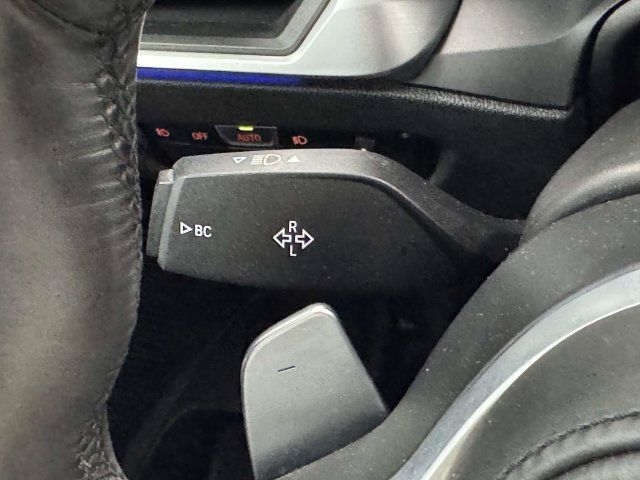 Used 2020 BMW 330i xDrive Sedan w/ M Sport Package AWD/4WD image 38