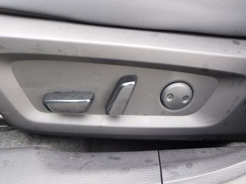 New 2026 Mitsubishi Outlander SE image 11