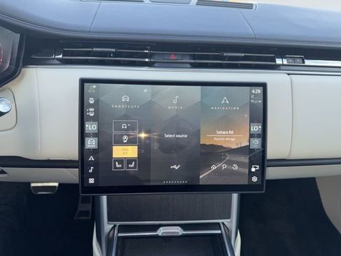 Used 2024 Land Rover Range Rover Autobiography AWD/4WD image 13