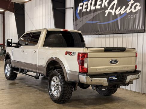 Used 2017 Ford F250 Lariat w/ Lariat Ultimate Package AWD/4WD image 15