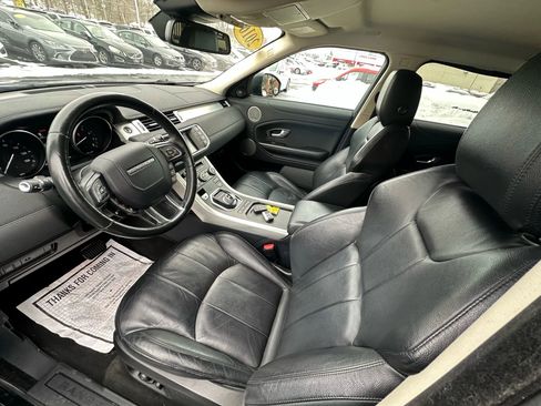 Used 2016 Land Rover Range Rover Evoque SE image 13
