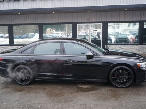 Used 2022 Audi S8 w/ S8 Comfort Plus Package image 4