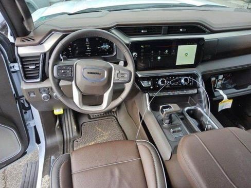 Certified 2026 GMC Sierra 1500 Denali w/ Denali Reserve Package image 4