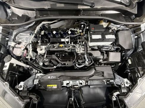 Certified 2025 Toyota Corolla Cross LE w/ Moonroof Package FWD image 31