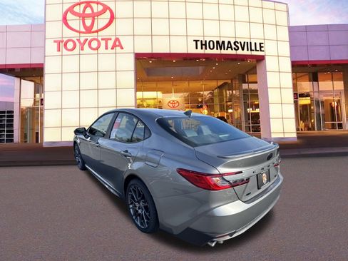 New 2025 Toyota Camry SE w/ Convenience Package FWD image 7