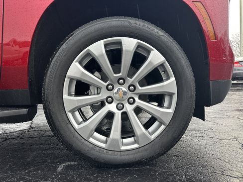 New 2026 Chevrolet Suburban Premier RWD image 14