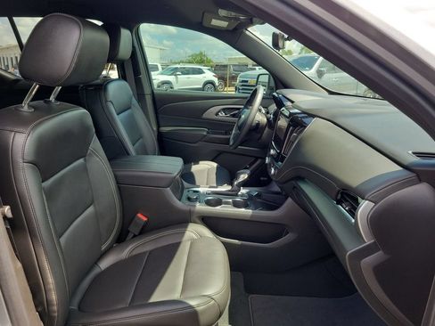 Used 2023 Chevrolet Traverse LT w/ LT Premium Package AWD/4WD image 28