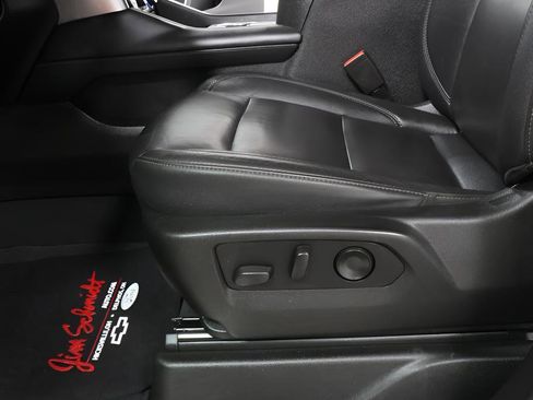 Used 2021 Chevrolet Tahoe LT image 19