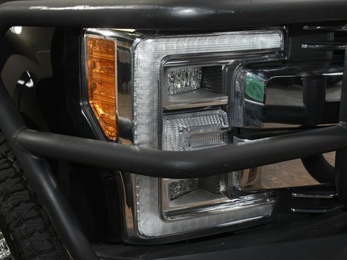 Used 2019 Ford F250 Lariat w/ Lariat Ultimate Package image 58