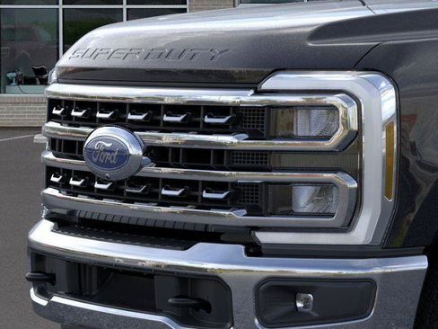 New 2026 Ford F250 Lariat w/ Chrome Package image 17