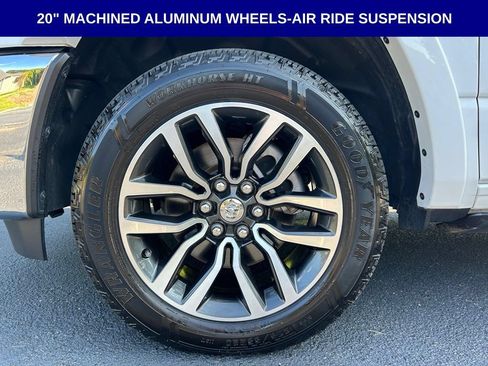 Used 2025 RAM 1500 Limited AWD/4WD image 7