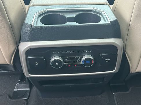 Used 2024 Ford Expedition Max Limited RWD image 31