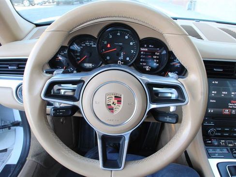 Used 2017 Porsche 911 Carrera image 19