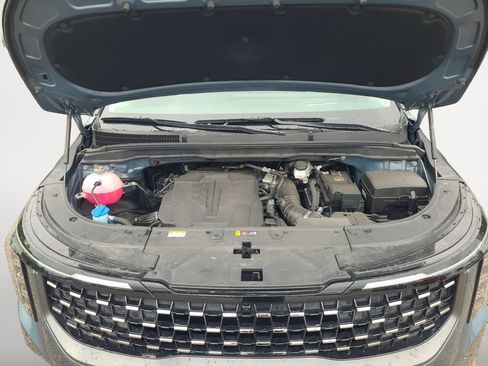 Used 2025 Kia Carnival SX Prestige FWD image 18