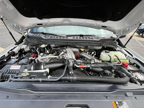 Used 2025 Ford F350 Platinum AWD/4WD image 19