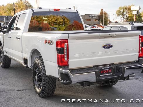Used 2025 Ford F250 Lariat w/ Chrome Package image 22
