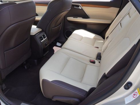 Used 2018 Lexus RX 350 FWD w/ Premium Package image 32