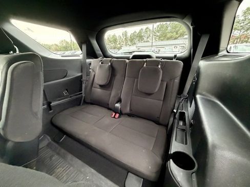 Used 2020 Ford Explorer XLT image 18