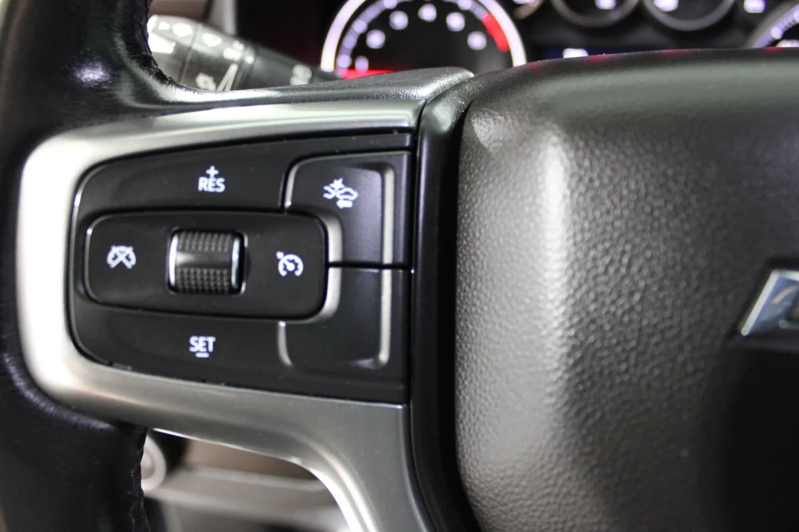 Used 2021 Chevrolet Tahoe Z71 AWD/4WD image 12