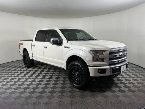 Used 2016 Ford F150 Platinum w/ Equipment Group 701A Luxury image 7