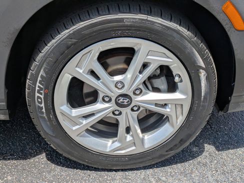 Used 2023 Hyundai Kona SEL FWD image 8