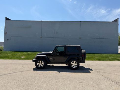 Used 2012 Jeep Wrangler Sport AWD/4WD image 4