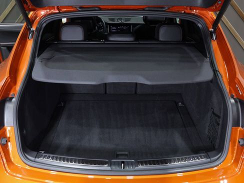 Used 2022 Porsche Macan GTS w/ Premium Package Plus image 35