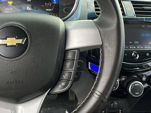 Used 2014 Chevrolet Spark LT image 32